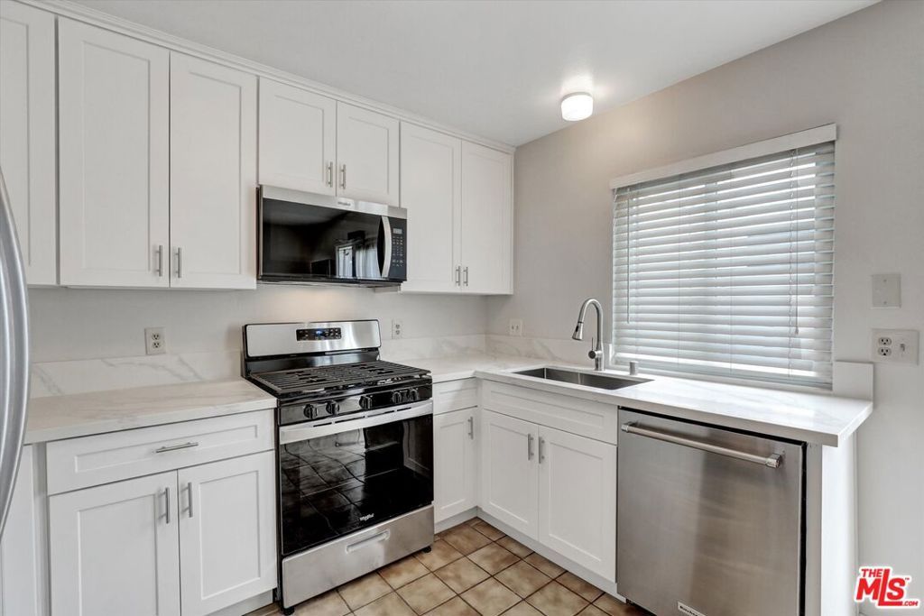 82 Eagle 43, Irvine, CA 92604