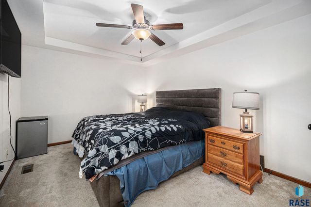 4905 E 62nd St Street, Sioux Falls, SD 57108