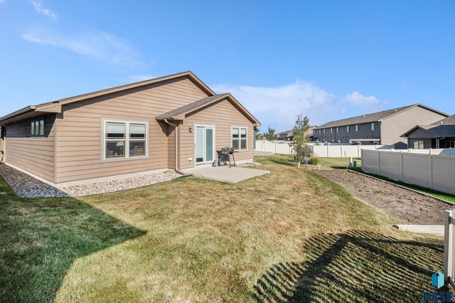 4905 E 62nd St Street, Sioux Falls, SD 57108