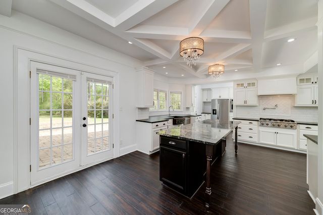 604 Country Lake Drive, Hampton, GA 30228