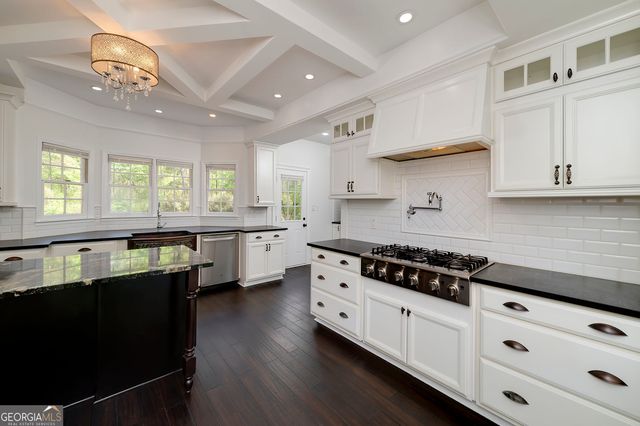 604 Country Lake Drive, Hampton, GA 30228