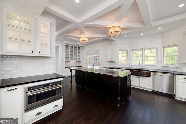 604 Country Lake Drive, Hampton, GA 30228