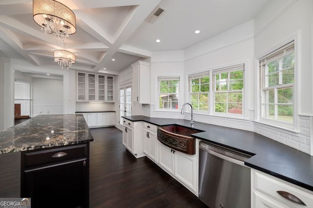 604 Country Lake Drive, Hampton, GA 30228