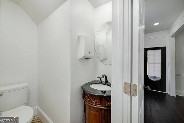 604 Country Lake Drive, Hampton, GA 30228