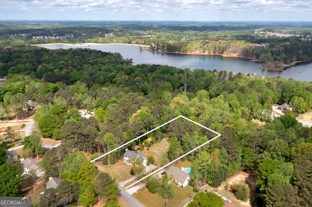 604 Country Lake Drive, Hampton, GA 30228