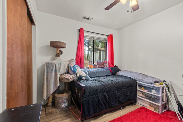 5680 Azalea Cir, Pollock Pines, CA 95726