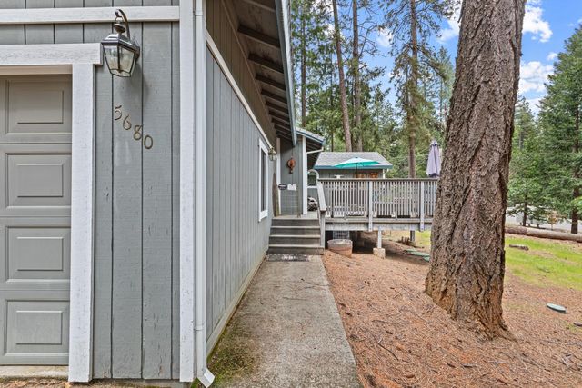 5680 Azalea Cir, Pollock Pines, CA 95726