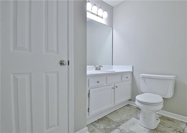 8627 Foxridge Drive, Winston, GA 30187