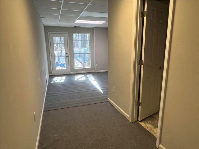 8627 Foxridge Drive, Winston, GA 30187