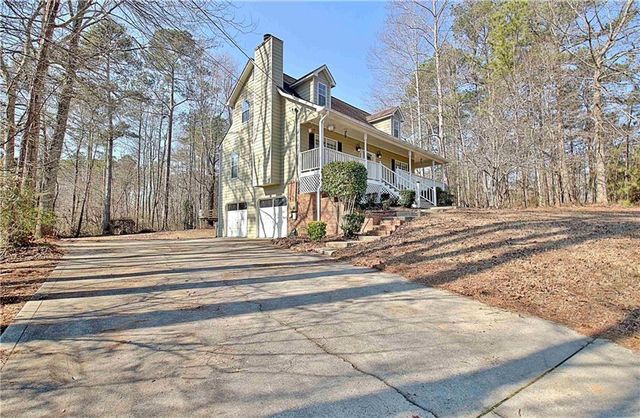 8627 Foxridge Drive, Winston, GA 30187