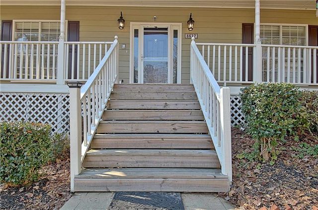 8627 Foxridge Drive, Winston, GA 30187