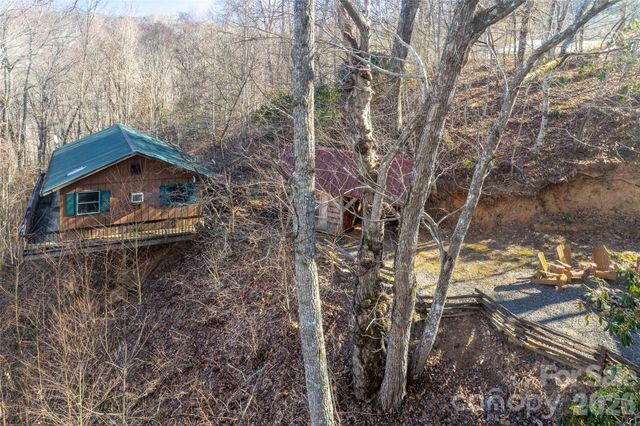 244 Grindstone Knob Road, Whittier, NC 28789
