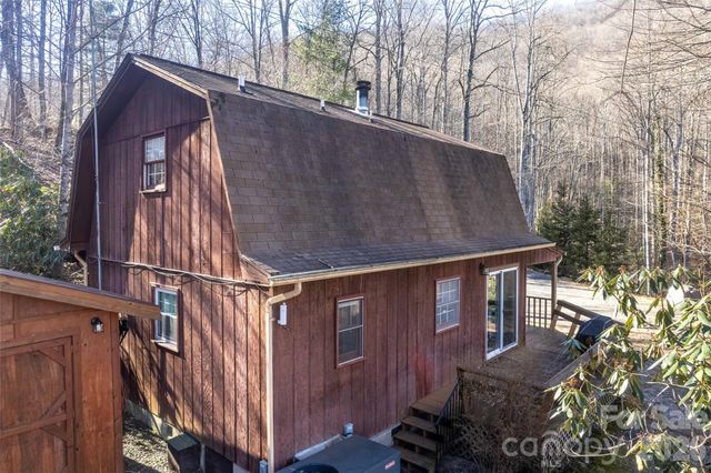 244 Grindstone Knob Road, Whittier, NC 28789