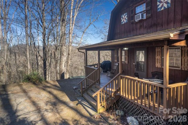 244 Grindstone Knob Road, Whittier, NC 28789