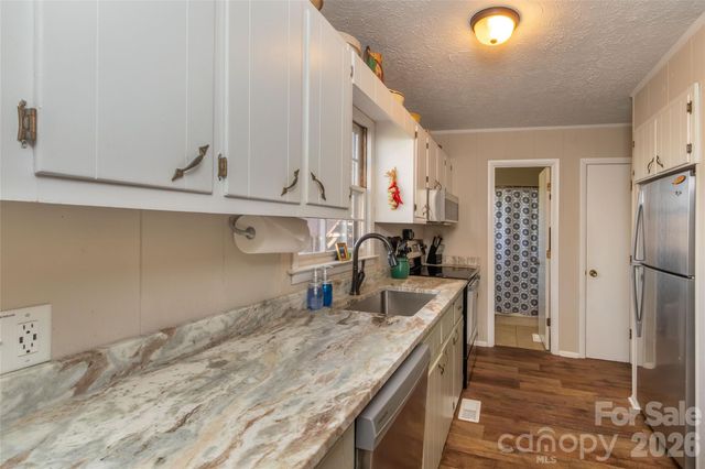 244 Grindstone Knob Road, Whittier, NC 28789