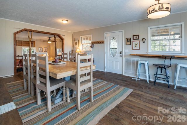 244 Grindstone Knob Road, Whittier, NC 28789