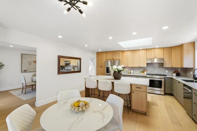 2215 Sunny Vista Drive, San Jose, CA 95128