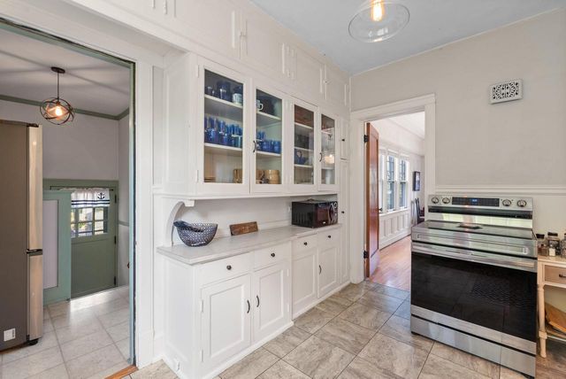 204 W Jackson STREET, Port Washington, WI 53074