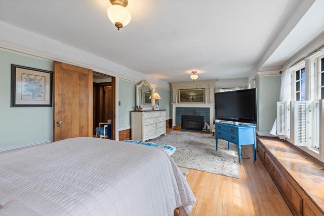 204 W Jackson STREET, Port Washington, WI 53074