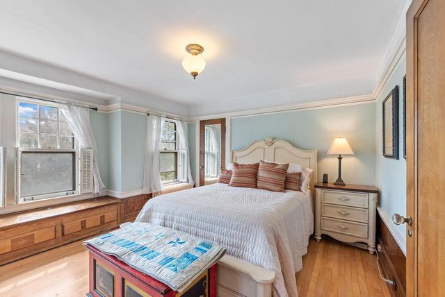 204 W Jackson STREET, Port Washington, WI 53074