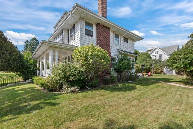 204 W Jackson STREET, Port Washington, WI 53074