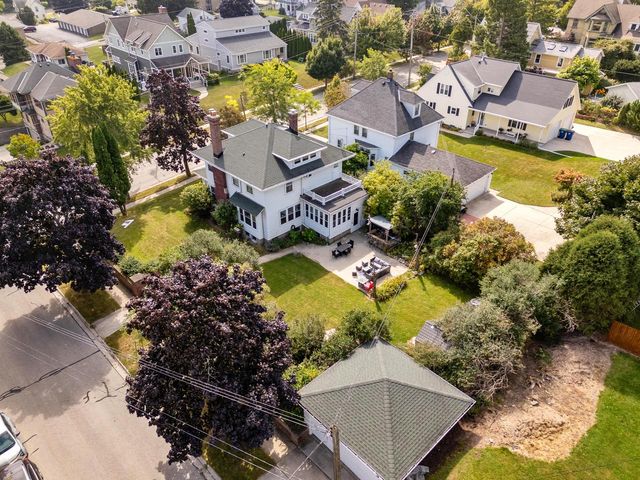 204 W Jackson STREET, Port Washington, WI 53074