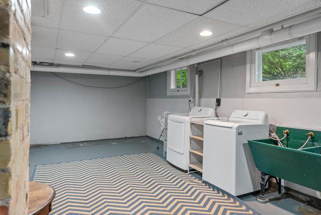 204 W Jackson STREET, Port Washington, WI 53074