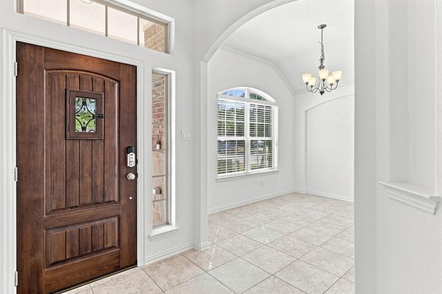 637 Maple Point Drive E, Conroe, TX 77301