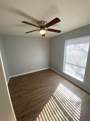 6026 Crosswood Lane, Dallas, TX 75241