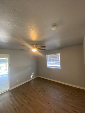 6026 Crosswood Lane, Dallas, TX 75241