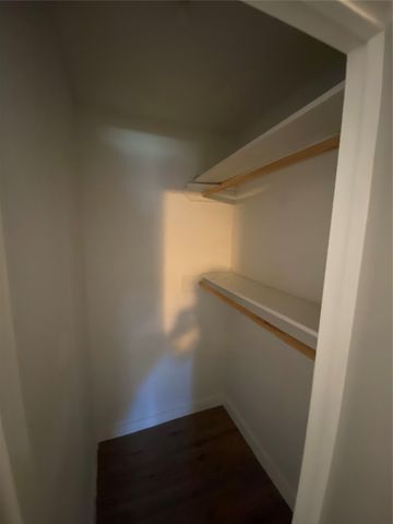 6026 Crosswood Lane, Dallas, TX 75241