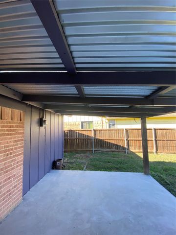 6026 Crosswood Lane, Dallas, TX 75241