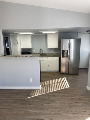 6026 Crosswood Lane, Dallas, TX 75241