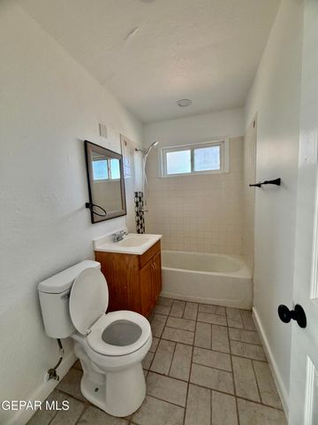 601 LOMALAND DR. A, El Paso, TX 79907