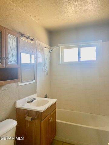 601 LOMALAND DR. A, El Paso, TX 79907