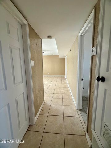 601 LOMALAND DR. A, El Paso, TX 79907