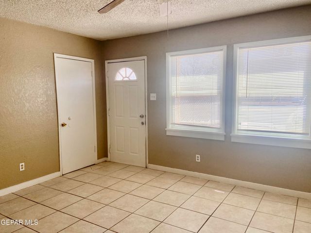 601 LOMALAND DR. A, El Paso, TX 79907