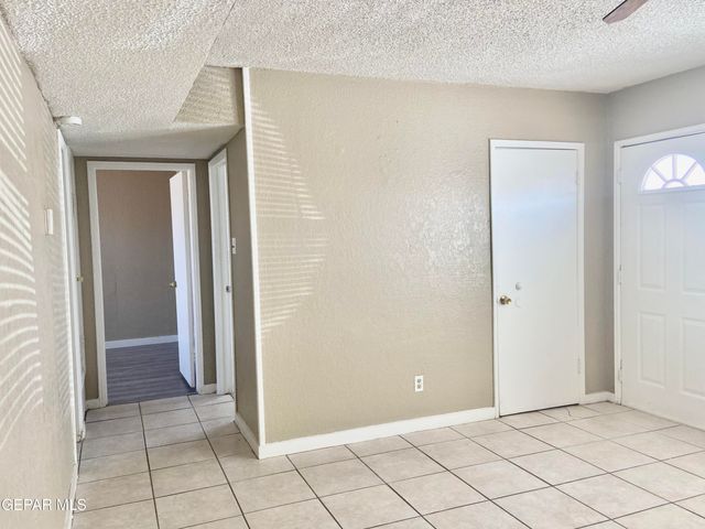 601 LOMALAND DR. A, El Paso, TX 79907