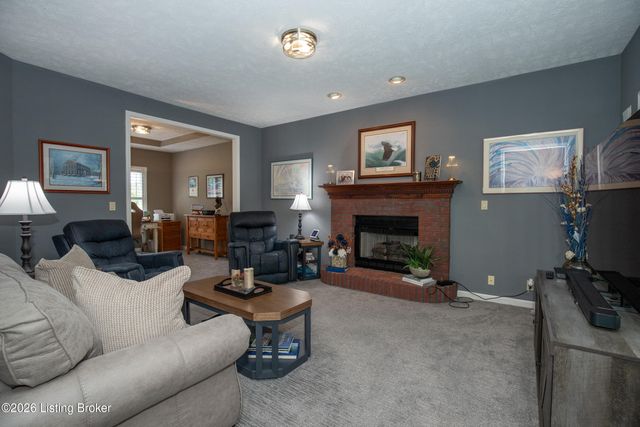 13408 Forest Springs Dr, Louisville, KY 40245
