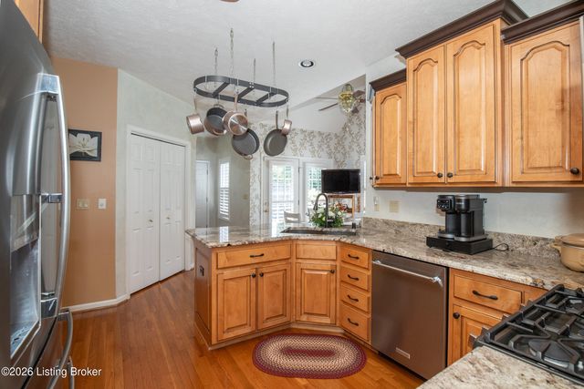 13408 Forest Springs Dr, Louisville, KY 40245