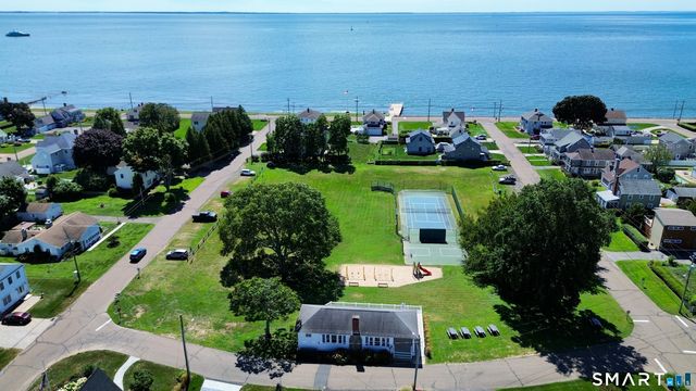 71 Knollwood Drive, Old Saybrook, CT 06475