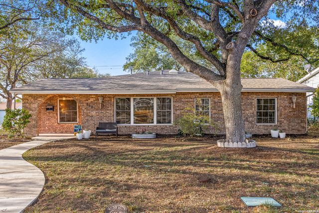 902 Alexander Hamilton Dr, San Antonio, TX 78228