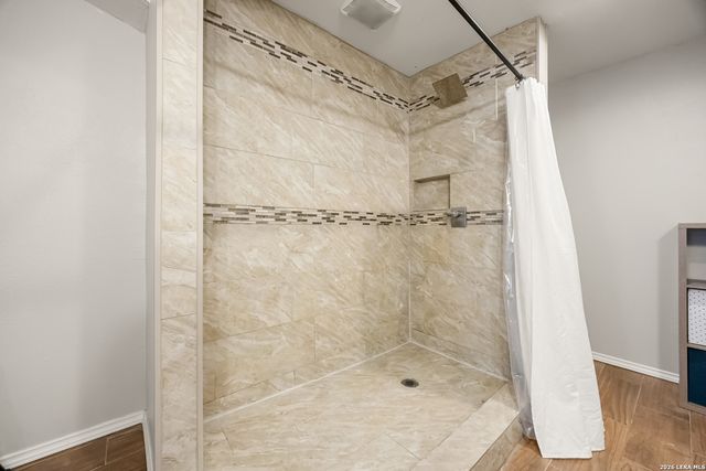 902 Alexander Hamilton Dr, San Antonio, TX 78228