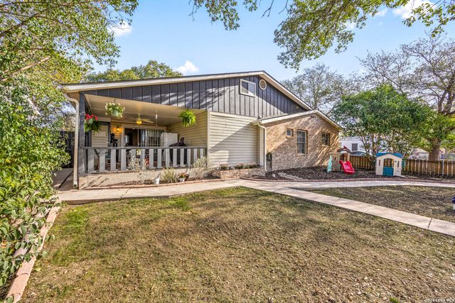 902 Alexander Hamilton Dr, San Antonio, TX 78228