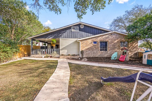 902 Alexander Hamilton Dr, San Antonio, TX 78228