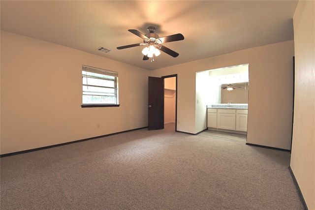 3700 Meadow Lane, Edmond, OK 73013
