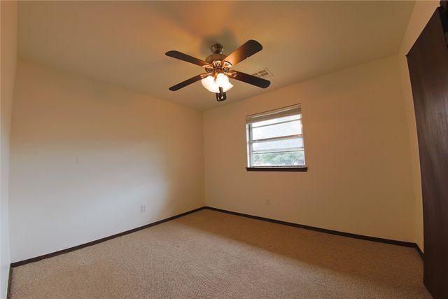 3700 Meadow Lane, Edmond, OK 73013