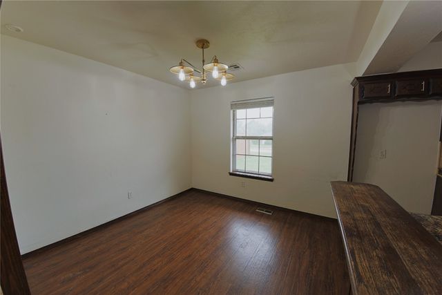 3700 Meadow Lane, Edmond, OK 73013