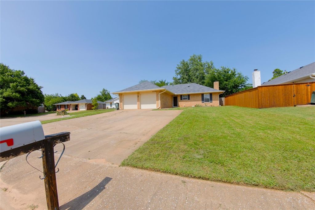 3700 Meadow Lane, Edmond, OK 73013