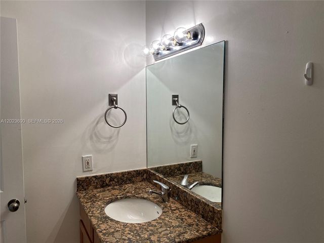 14500 SW 88th Ave 224, Palmetto Bay, FL 33176